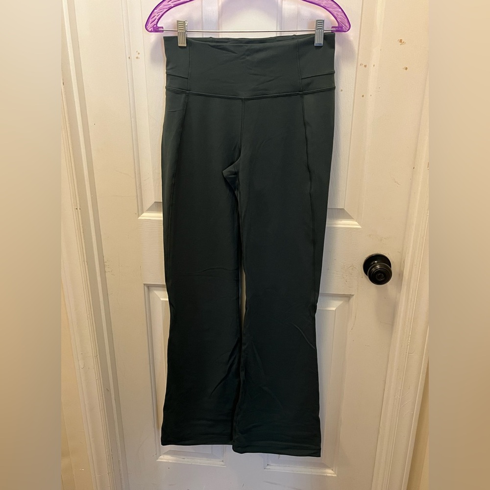 🍋 EUC Lululemon Groove Pant Flare *32" in Deep Ivy - Sz 8
